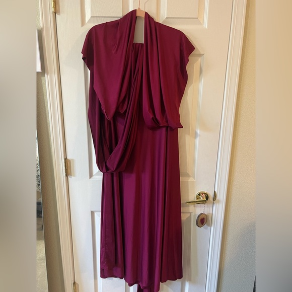 72STYLES Infinity Dress- PLUS SIZE One Dress Fits All, 72 Styles. Color: Plum. - Picture 6 of 10